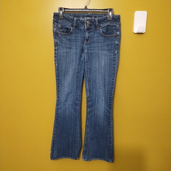 American Eagle Artist Stretch Boot Cut Medium Wash Jeans Size 2 Short - Picture 1 of 7